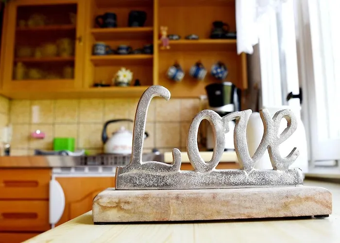 Talblick 2 -- Ihr Zuhause Mitten Im Idyllischen Tal Bad Bibra