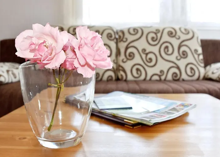 Tatil Evi Talblick 2 -- Ihr Zuhause Mitten Im Idyllischen Tal Bad Bibra